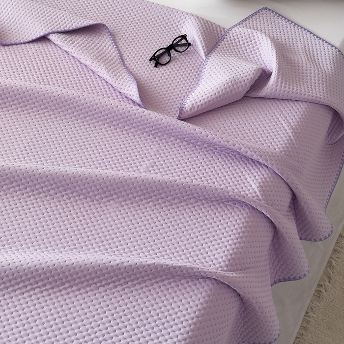 91家纺网 家纺一手货源 找家纺 法芙娜家纺 2026新款双面160克锦纶凉感小冰皮毯 紫色