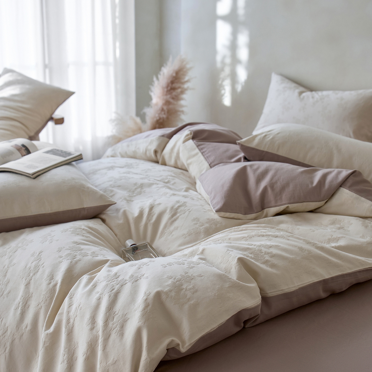 91家纺网 家纺一手货源 找家纺 初拾 2026新款60支贡缎全棉厚织提花水洗四件套“长期主义”系列（会员减10日常券后小三件不低于268元 ，标准不低于328元） 朵夏