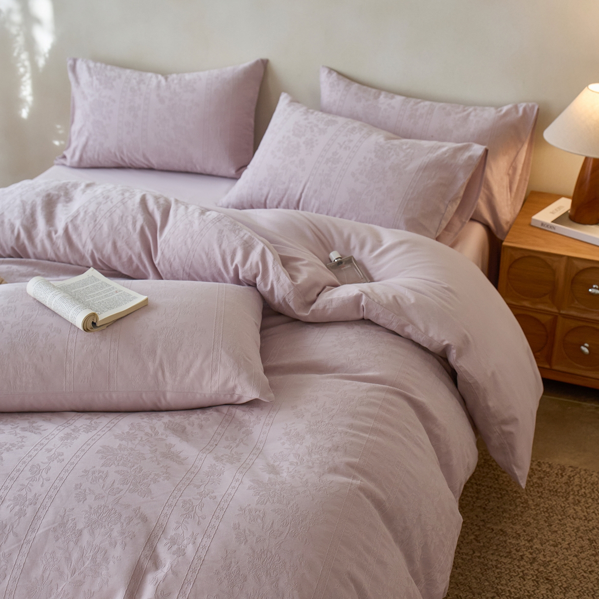 91家纺网 家纺一手货源 找家纺 初拾 2026新款60支贡缎全棉厚织提花水洗四件套“长期主义”系列（会员减10日常券后小三件不低于268元 ，标准不低于328元） 圆舞曲