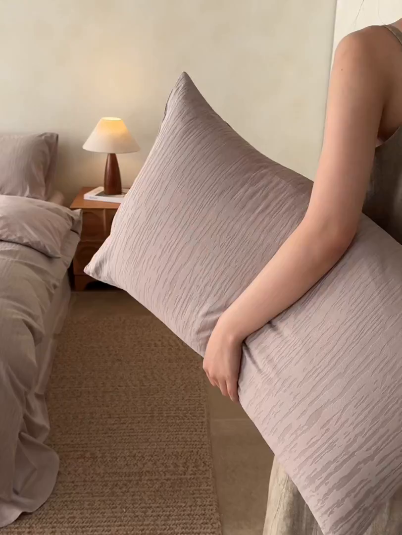 91家纺网 家纺一手货源 找家纺 初拾 2026新款60支贡缎全棉厚织提花水洗四件套“长期主义”系列（会员减10日常券后小三件不低于268元 ，标准不低于328元） 时光里