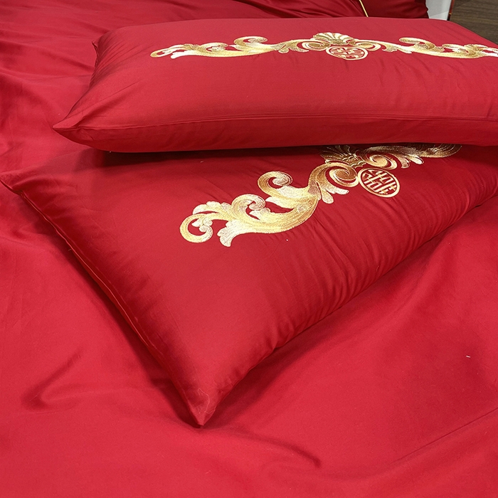 91家纺网 家纺一手货源 找家纺 慕她家纺 2026年全棉纯棉婚庆四件套大红色刺绣结床上用品（床盖款加40） 永浴爱河