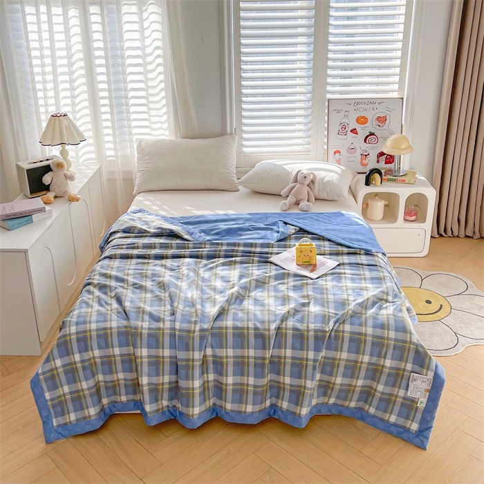 91家纺网 家纺一手货源 找家纺 米萝家居 2026新款全棉夏凉被纯棉空调被印花夏被 蓝调格韵