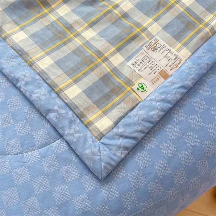 91家纺网 家纺一手货源 找家纺 米萝家居 2026新款全棉夏凉被纯棉空调被印花夏被 蓝调格韵