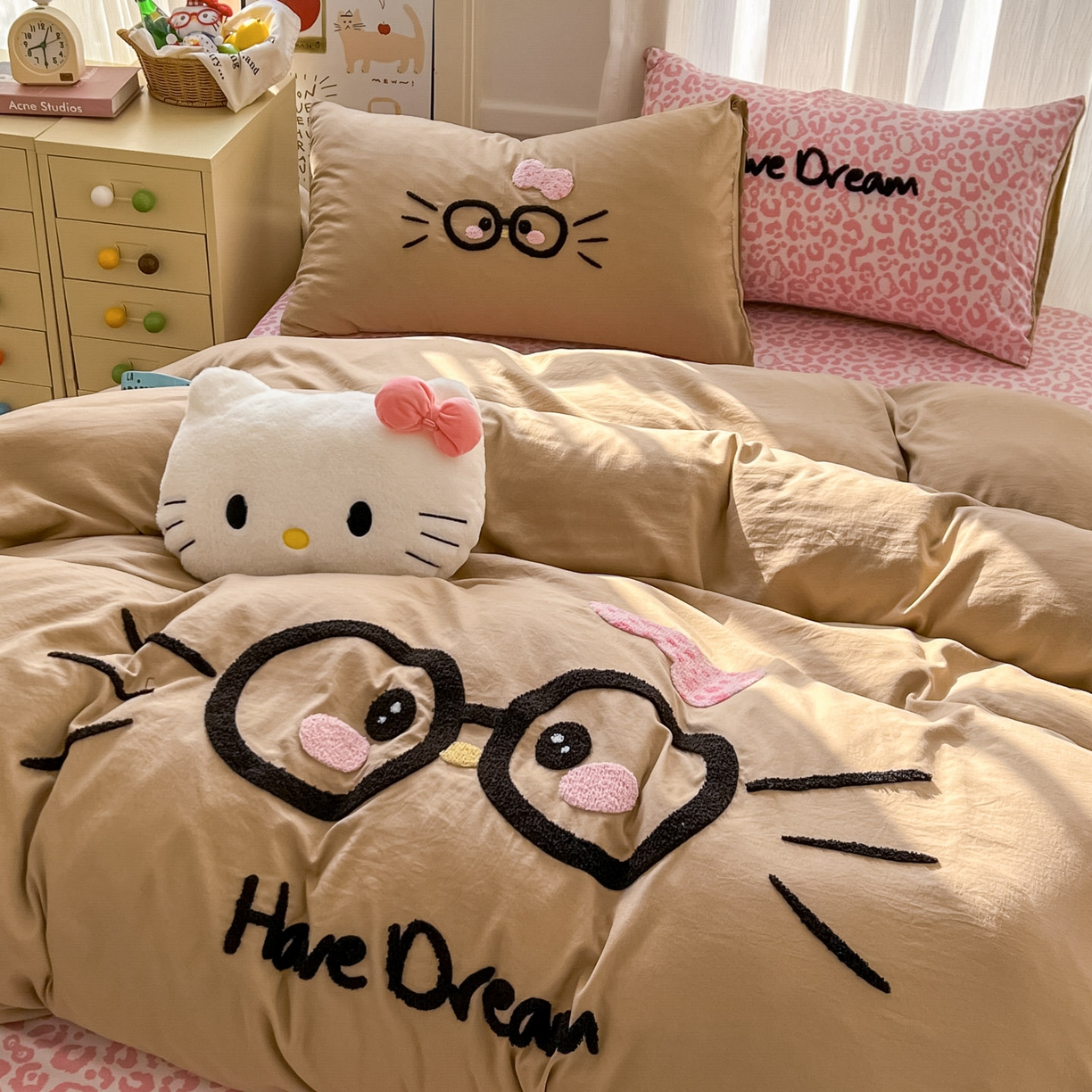 91家纺网 家纺一手货源 找家纺 沐慕 2026新款卡通毛巾绣云朵棉四件套-豹纹大眼猫 豹纹大眼猫-咖