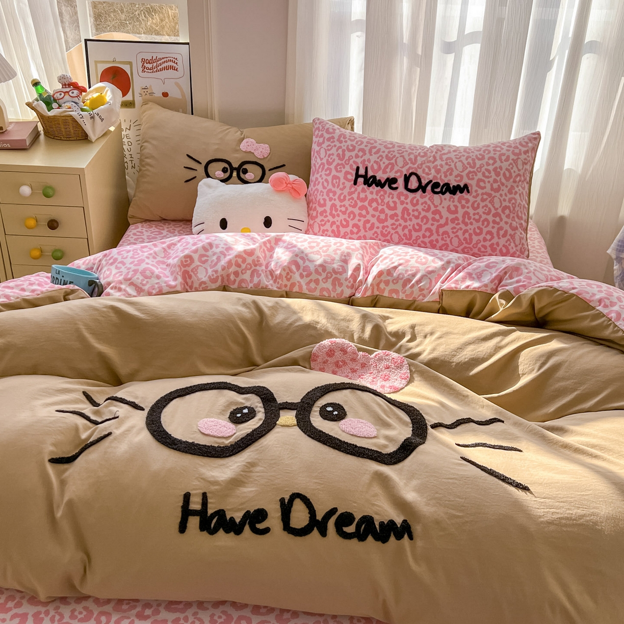 91家纺网 家纺一手货源 找家纺 沐慕 2026新款卡通毛巾绣云朵棉四件套-豹纹大眼猫 豹纹大眼猫-咖