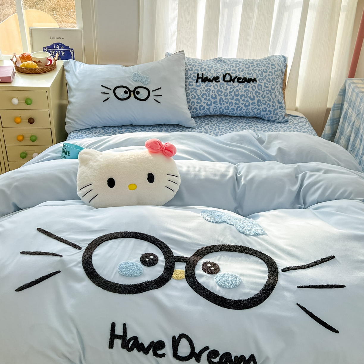 91家纺网 家纺一手货源 找家纺 沐慕 2026新款卡通毛巾绣云朵棉四件套-豹纹大眼猫 豹纹大眼猫-浅蓝