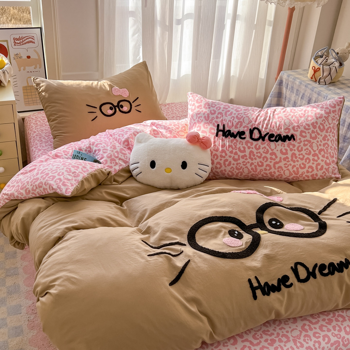 91家纺网 家纺一手货源 找家纺 沐慕 2026新款卡通毛巾绣云朵棉四件套-豹纹大眼猫 豹纹大眼猫-咖