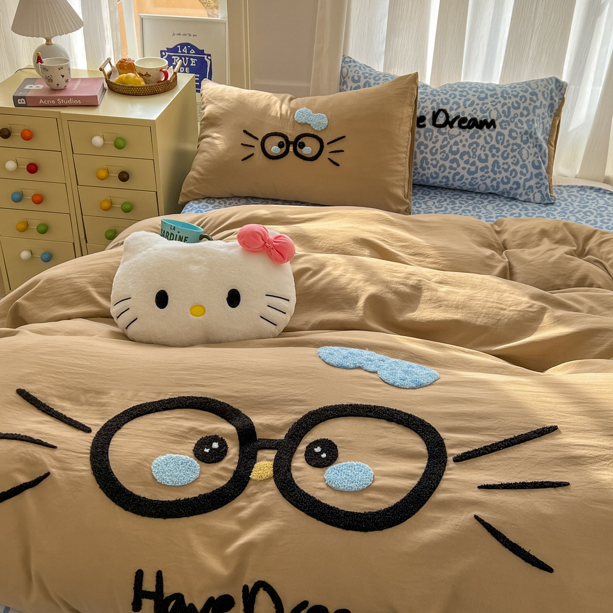 91家纺网 家纺一手货源 找家纺 沐慕 2026新款卡通毛巾绣云朵棉四件套-豹纹大眼猫 豹纹大眼猫-咖蓝