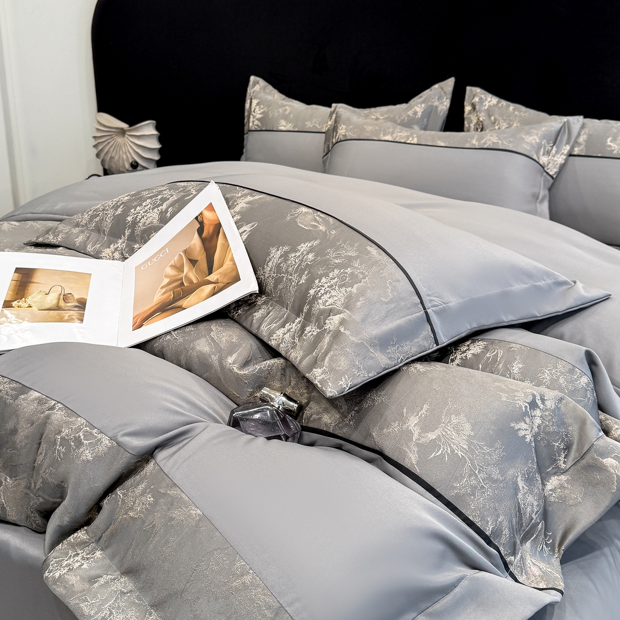 91家纺网 家纺一手货源 找家纺 狂想家 2026新款简约浮雕大提花四件套 高级灰