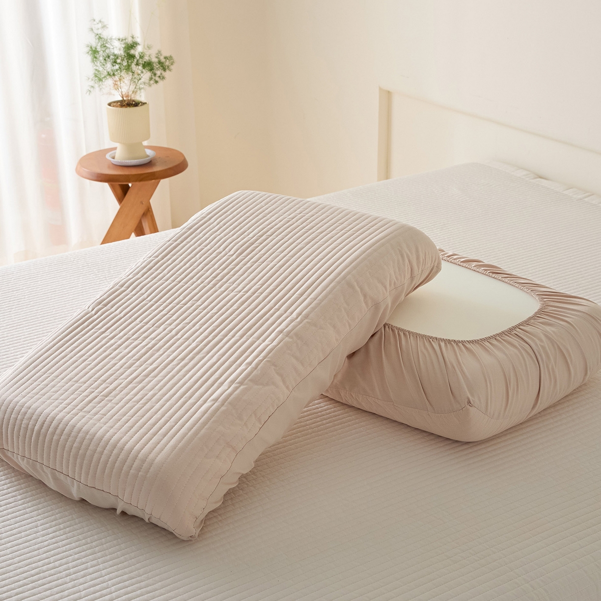 91家纺网 家纺一手货源 找家纺 （总）衿成家纺 2026新款13372 全棉橡皮筋魔术万能夹棉枕套  适用多种枕头