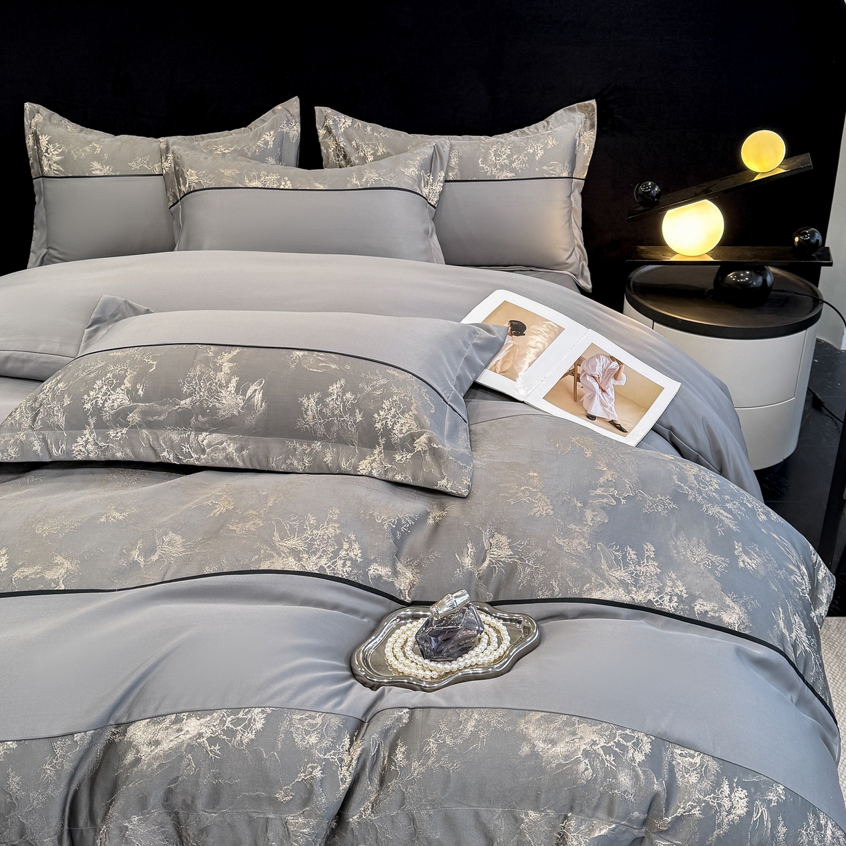 91家纺网 家纺一手货源 找家纺 狂想家 2026新款简约浮雕大提花四件套 高级灰