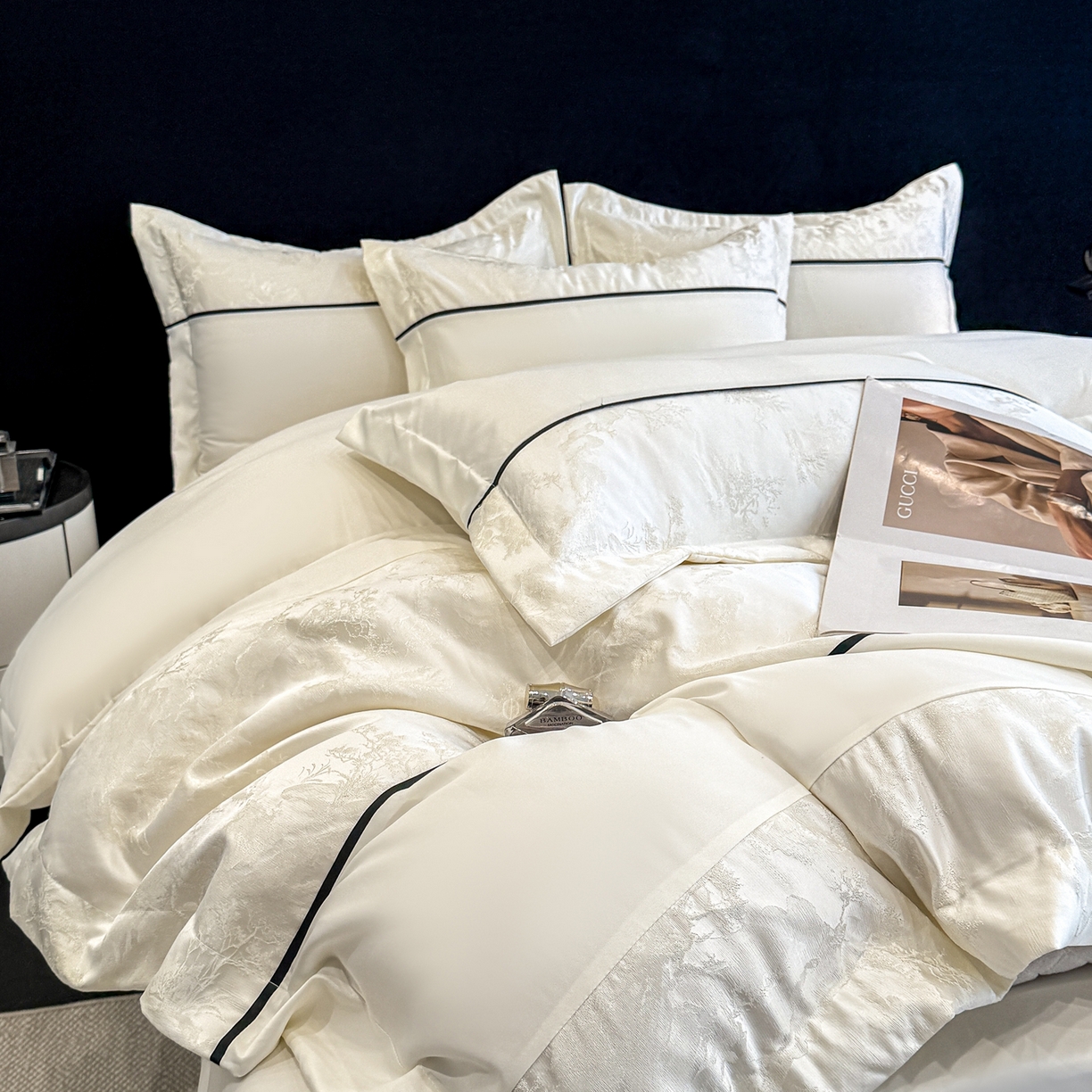 91家纺网 家纺一手货源 找家纺 狂想家 2026新款简约浮雕大提花四件套 奶昔白