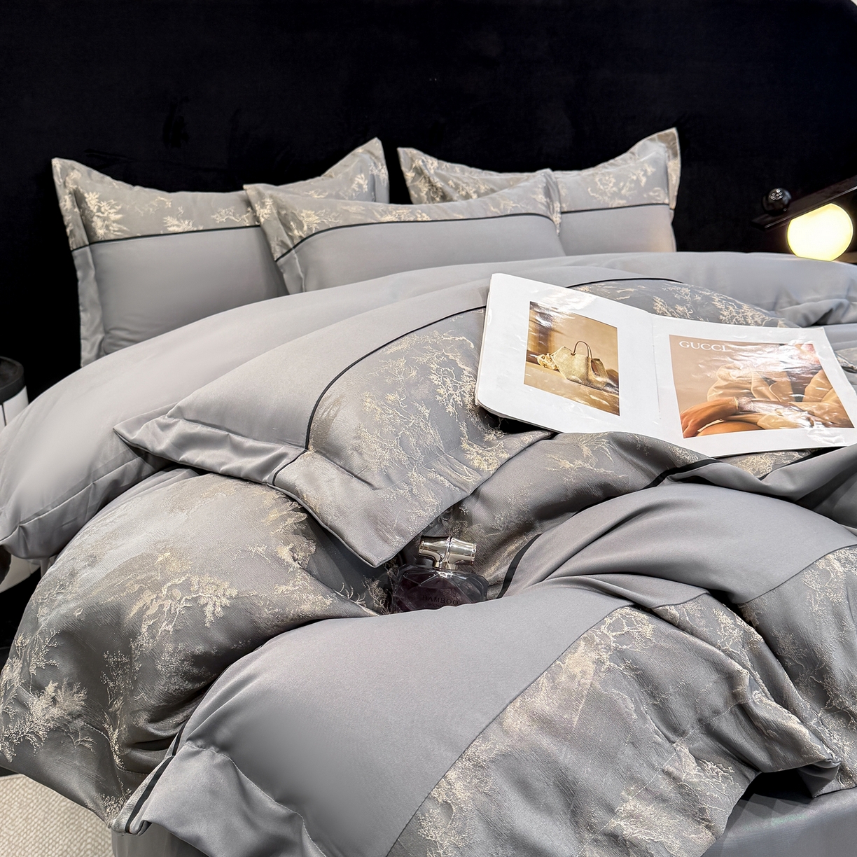 91家纺网 家纺一手货源 找家纺 狂想家 2026新款简约浮雕大提花四件套 高级灰