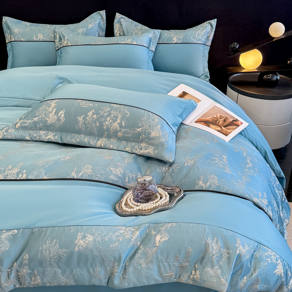 91家纺网 家纺一手货源 找家纺 狂想家 2026新款简约浮雕大提花四件套 宾利兰