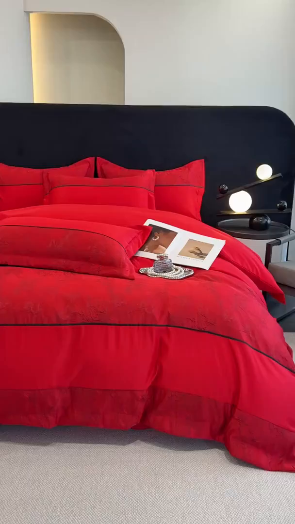 91家纺网 家纺一手货源 找家纺 狂想家 2026新款简约浮雕大提花四件套 爱恋红