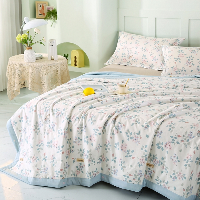 91家纺网 家纺一手货源 找家纺 米萝家居 2026新款全棉夏凉被纯棉空调被印花夏被 温暖思绪