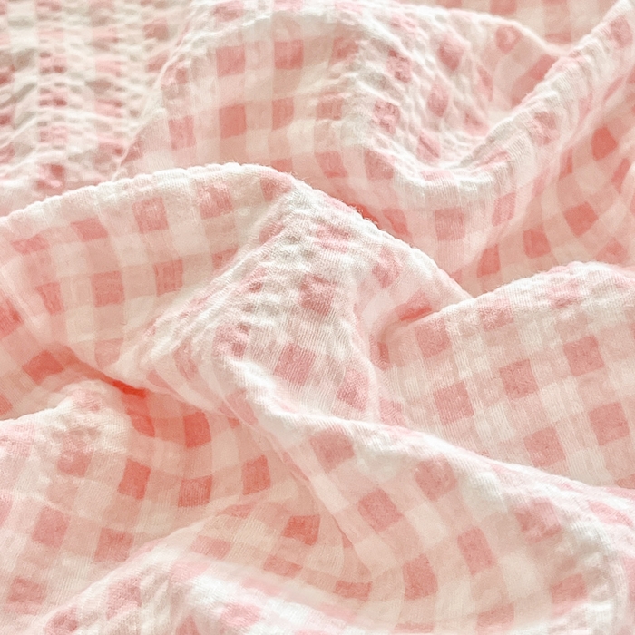 91家纺网 家纺一手货源 找家纺 梦可莱家居 2026春夏新品小清新可爱风毛巾绣床盖四件套系列 熊伙伴