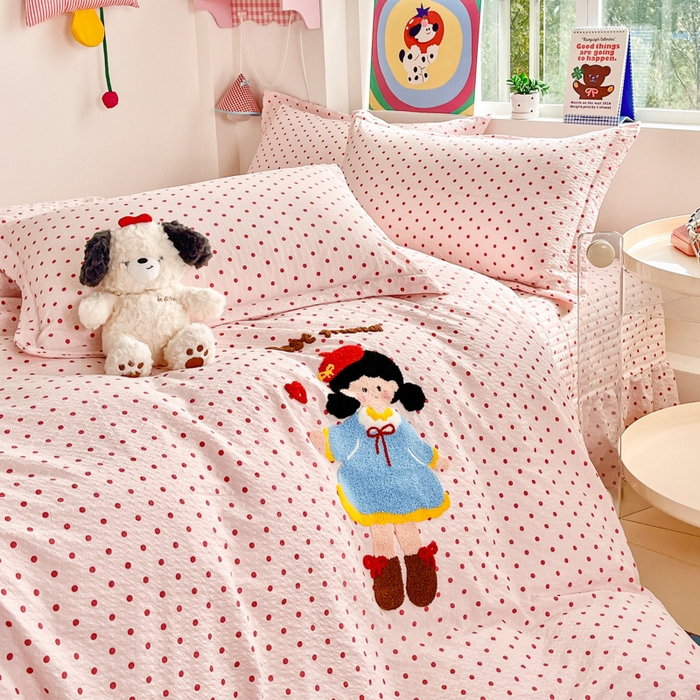 91家纺网 家纺一手货源 找家纺 梦可莱家居 2026春夏新品小清新可爱风毛巾绣床盖四件套系列 幸福女孩