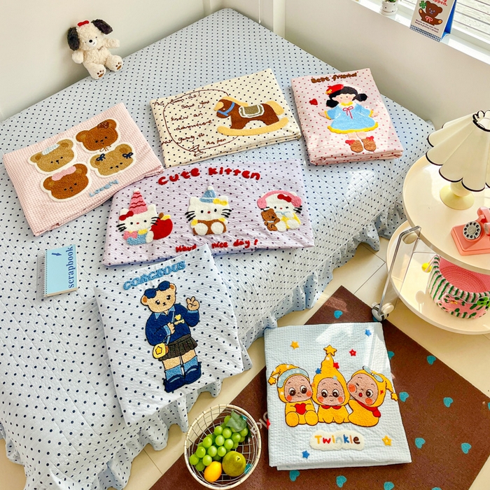 91家纺网 家纺一手货源 找家纺 （总）梦可莱家居 2026春夏新品小清新可爱风毛巾绣床盖四件套系列