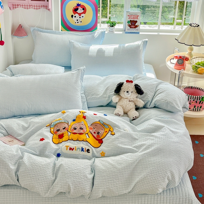 91家纺网 家纺一手货源 找家纺 梦可莱家居 2026春夏新品小清新可爱风毛巾绣床盖四件套系列 星星人