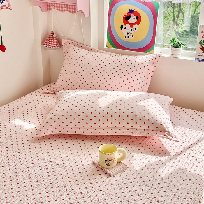 91家纺网 家纺一手货源 找家纺 梦可莱家居 2026春夏新品小清新可爱风毛巾绣床盖四件套系列 幸福女孩