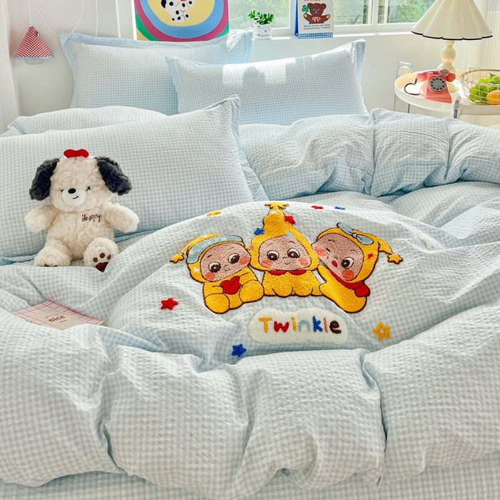 91家纺网 家纺一手货源 找家纺 梦可莱家居 2026春夏新品小清新可爱风毛巾绣床盖四件套系列 星星人