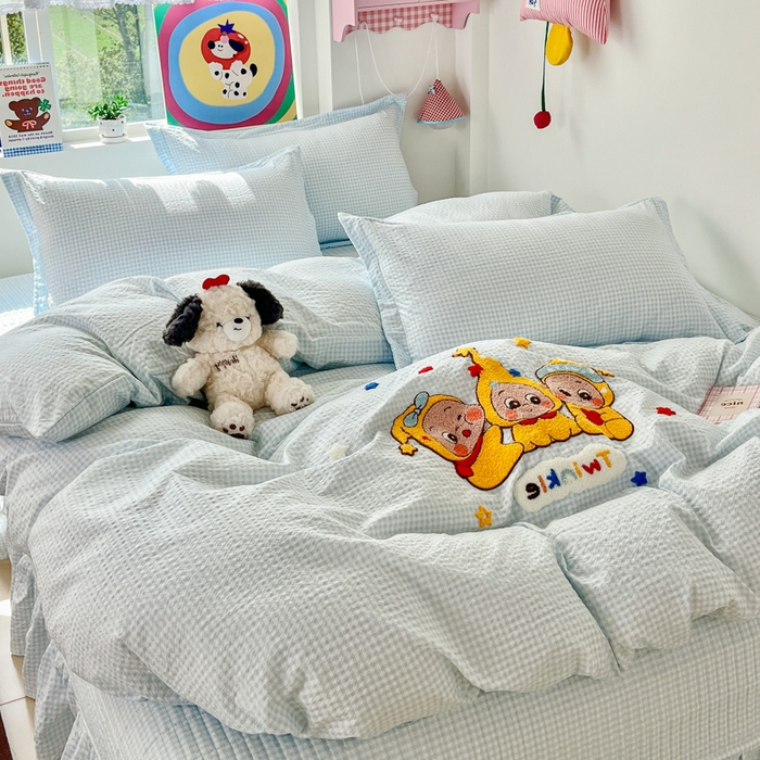 91家纺网 家纺一手货源 找家纺 梦可莱家居 2026春夏新品小清新可爱风毛巾绣床盖四件套系列 星星人