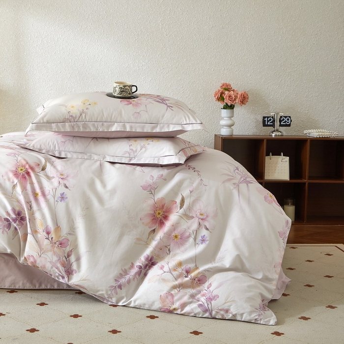 91家纺网 家纺一手货源 找家纺 沐白家居 2026新款亲肤舒适全棉印花四件套 爱意浓（紫）