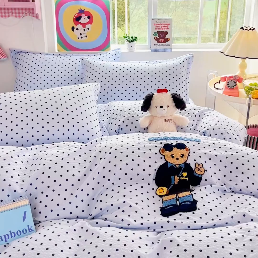 91家纺网 家纺一手货源 找家纺 梦可莱家居 2026春夏新品小清新可爱风毛巾绣床盖四件套系列 熊彼特