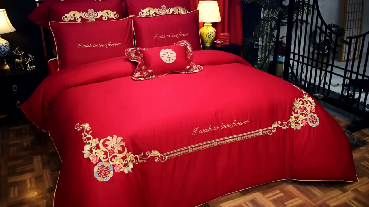91家纺网 家纺一手货源 找家纺 慕她家纺 2026年全棉纯棉婚庆四件套大红色刺绣结床上用品（床盖款加40） 永浴爱河