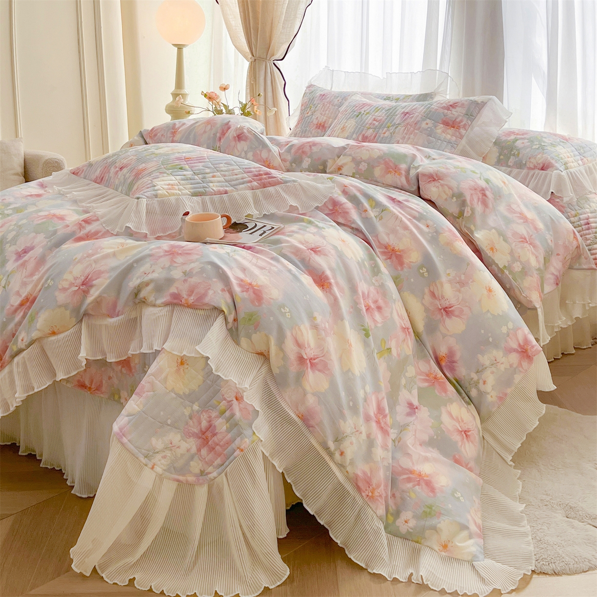 91家纺网 家纺一手货源 找家纺 宜凡家纺 2026新款全棉印花雪纺夹棉床盖四件套 花未央