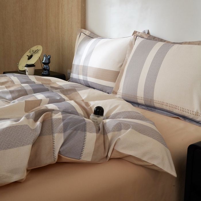 91家纺网 家纺一手货源 找家纺 沐白家居 2026新款亲肤舒适全棉印花四件套 莱卡-咖