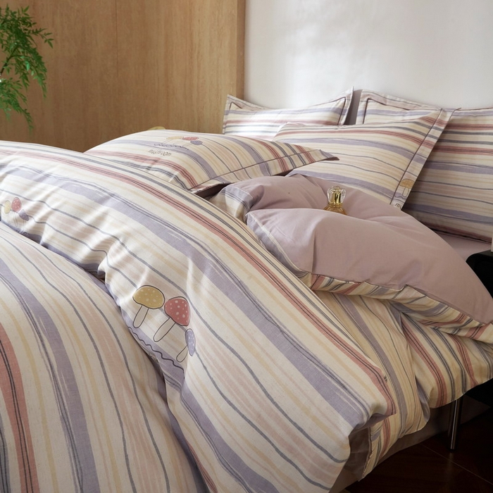 91家纺网 家纺一手货源 找家纺 沐白家居 2026新款亲肤舒适全棉印花四件套 蘑菇屋-紫