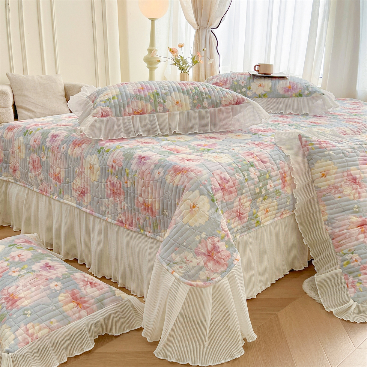 91家纺网 家纺一手货源 找家纺 （总）宜凡家纺 2026新款全棉印花雪纺夹棉床盖三件套