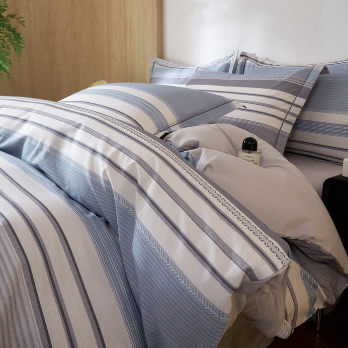 91家纺网 家纺一手货源 找家纺 沐白家居 2026新款亲肤舒适全棉印花四件套 暮光-蓝