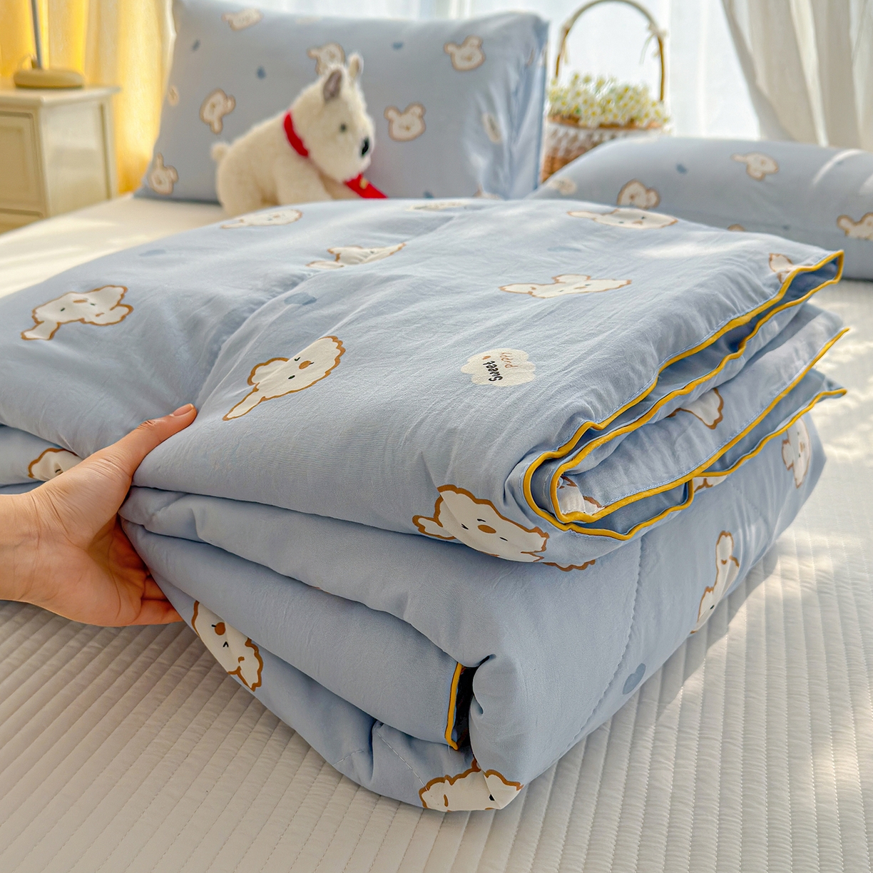 91家纺网 家纺一手货源 找家纺 弗苓家纺 2026新款A类水洗皱皱纱夏被夏凉被空调被 芋泥小狗