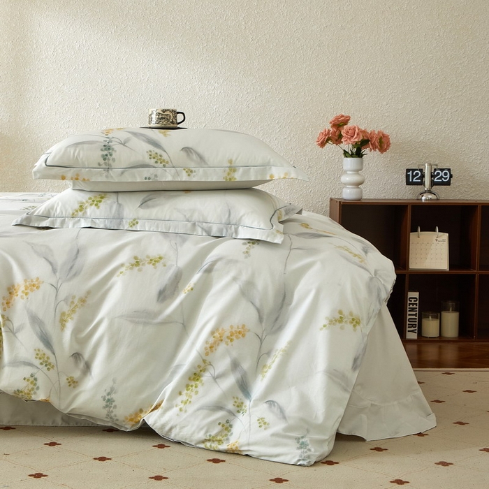 91家纺网 家纺一手货源 找家纺 沐白家居 2026新款亲肤舒适全棉印花四件套 倾妍（灰）