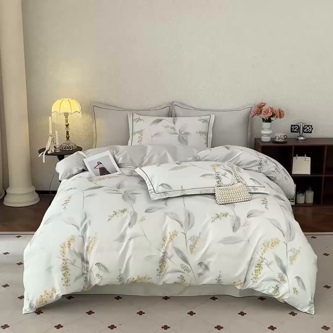 91家纺网 家纺一手货源 找家纺 沐白家居 2026新款亲肤舒适全棉印花四件套 倾妍（灰）