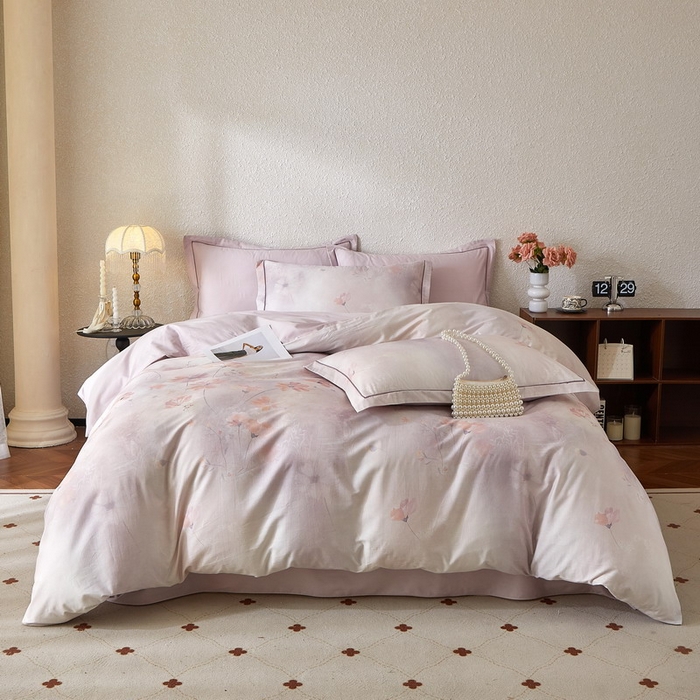 91家纺网 家纺一手货源 找家纺 沐白家居 2026新款亲肤舒适全棉印花四件套 时薇（紫）