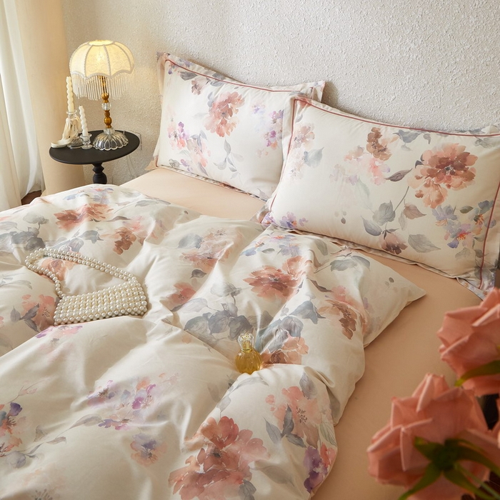 91家纺网 家纺一手货源 找家纺 沐白家居 2026新款亲肤舒适全棉印花四件套 香野-粉