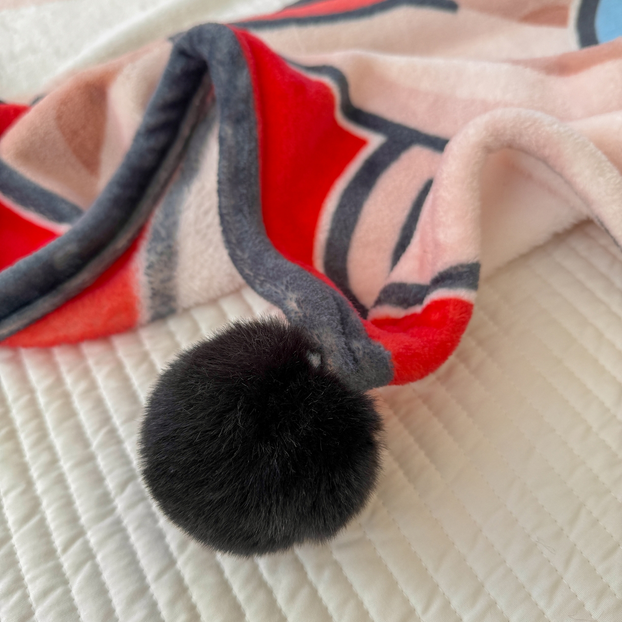 91家纺网 家纺一手货源 找家纺 潮邦创意家居 2026新款星眠绒单层双面球毯-BubbleTots巴波布布独家授权 巴波萌团