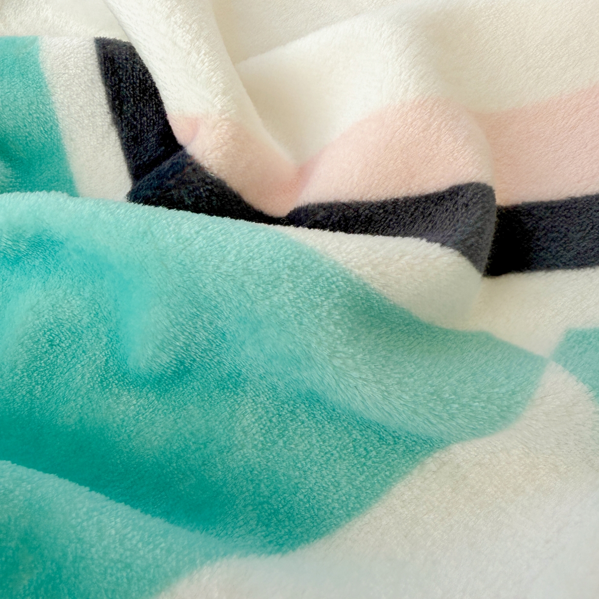 91家纺网 家纺一手货源 找家纺 （总）潮邦创意家居 2026新款星眠绒单层双面球毯-BubbleTots巴波布布独家授权