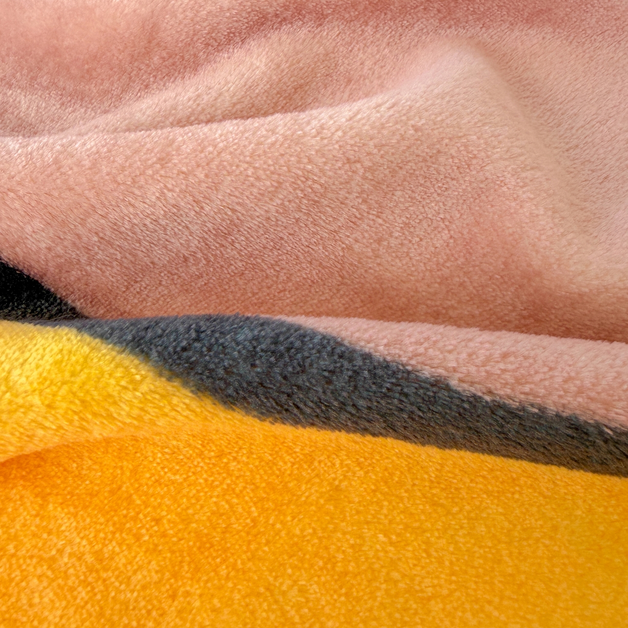 91家纺网 家纺一手货源 找家纺 潮邦创意家居 2026新款星眠绒单层双面球毯-BubbleTots巴波布布独家授权 巴波众萌