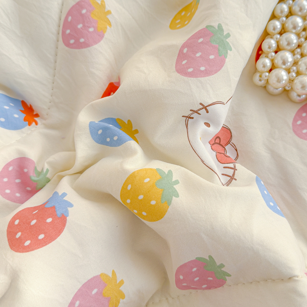 91家纺网 家纺一手货源 找家纺 弗苓家纺 2026新款A类水洗皱皱纱夏被夏凉被空调被 草莓KT