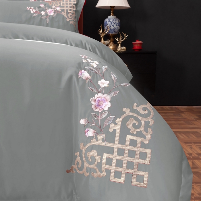 91家纺网 家纺一手货源 找家纺 慕她家纺 2026年全棉纯棉婚庆四件套大红色刺绣结床上用品 暗香 灰豆绿