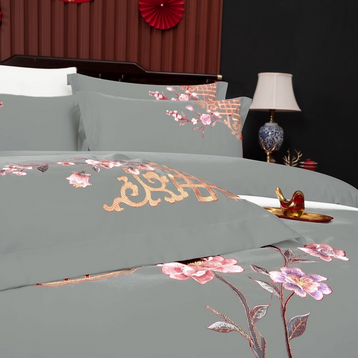 91家纺网 家纺一手货源 找家纺 慕她家纺 2026年全棉纯棉婚庆四件套大红色刺绣结床上用品 暗香 灰豆绿