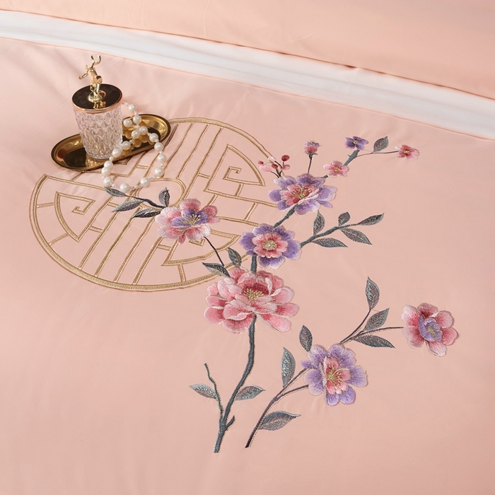 91家纺网 家纺一手货源 找家纺 慕她家纺 2026年全棉纯棉婚庆四件套大红色刺绣结床上用品 暗香 驼色