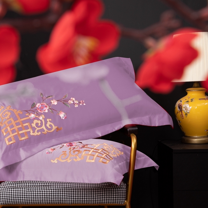 91家纺网 家纺一手货源 找家纺 慕她家纺 2026年全棉纯棉婚庆四件套大红色刺绣结床上用品 暗香 紫豆沙