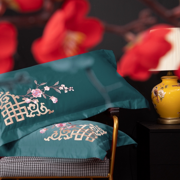 91家纺网 家纺一手货源 找家纺 慕她家纺 2026年全棉纯棉婚庆四件套大红色刺绣结床上用品 暗香 孔雀绿