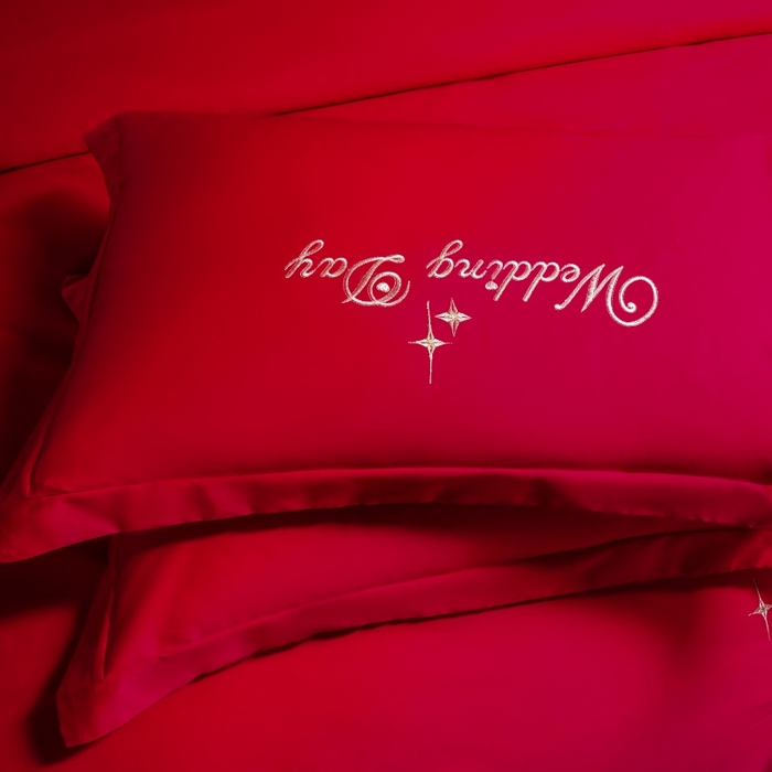 91家纺网 家纺一手货源 找家纺 慕她家纺 2026年全棉纯棉婚庆四件套大红色刺绣结床上用品 心若芳菲